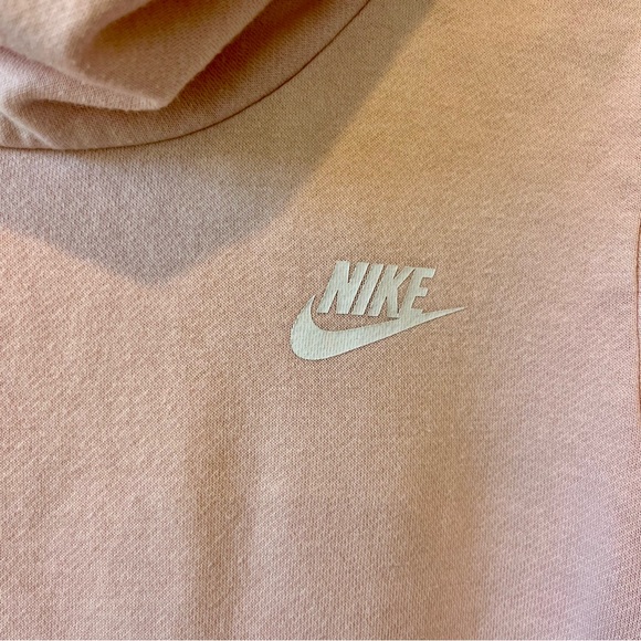 Nike Sportswear Hoodie Woman’s Size Small Pockets Pink Work Out Gym - Picture 4 of 6